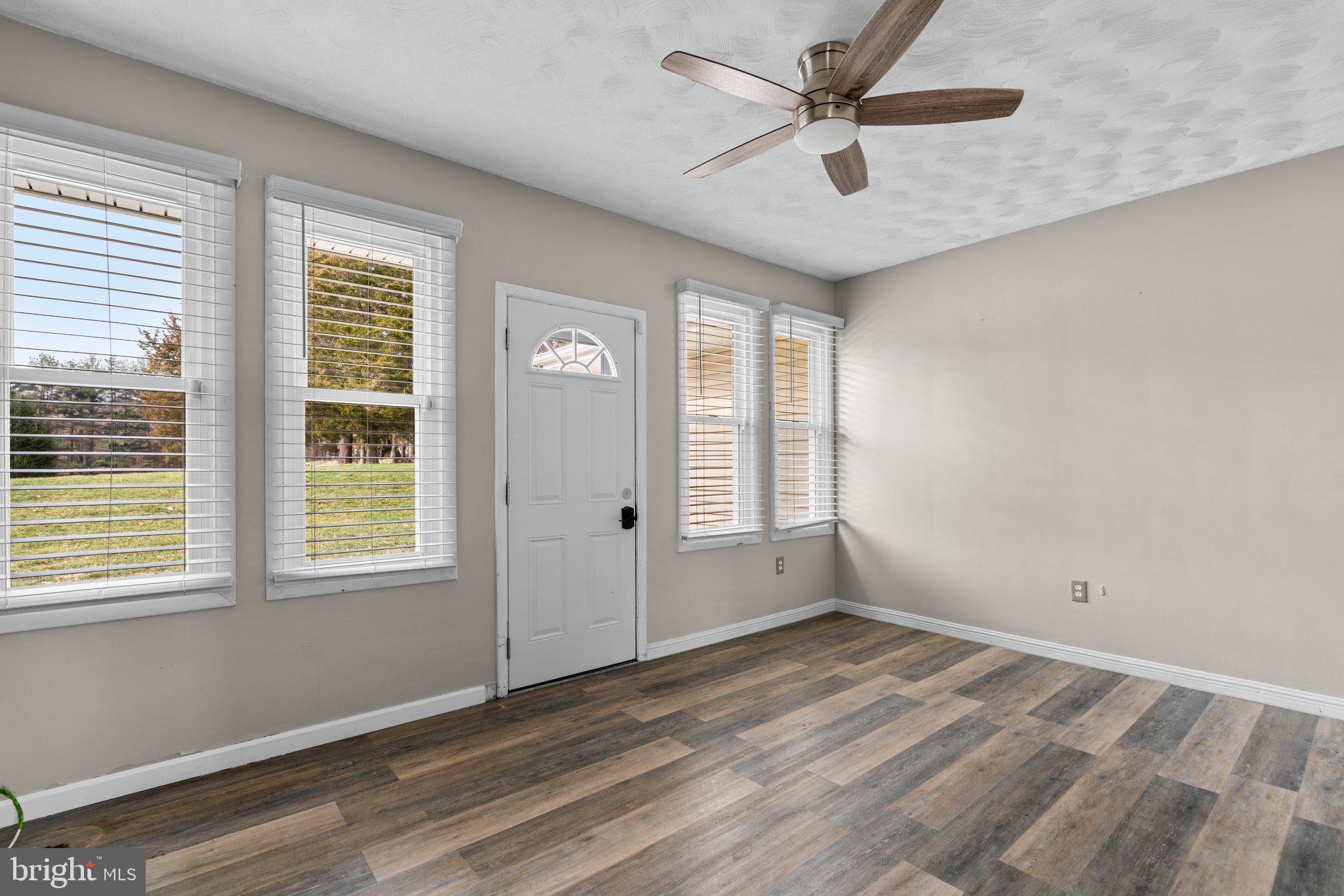 6806 Redberry Road Clarksville, MD 21029 - Photo 17 of 51 Family Room