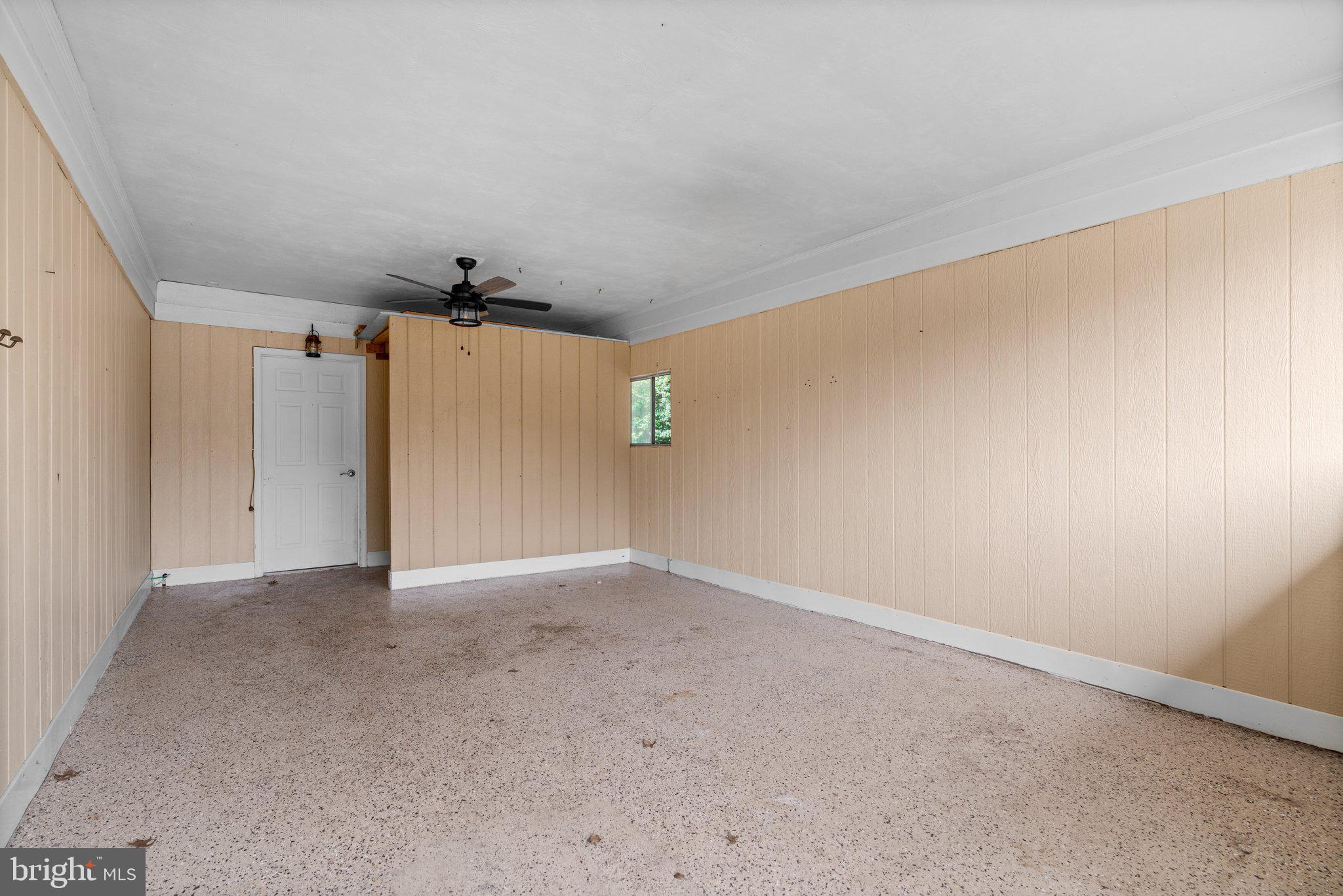 6806 Redberry Road Clarksville, MD 21029 - Photo 31 of 51 Garage