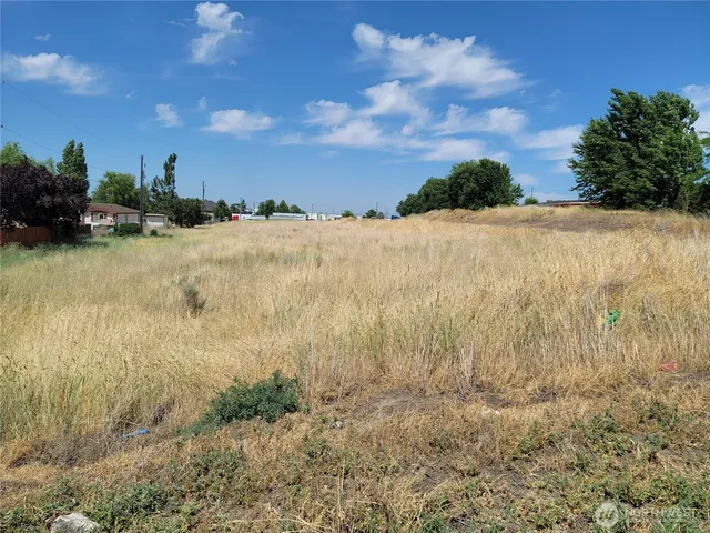 a view of a lake view