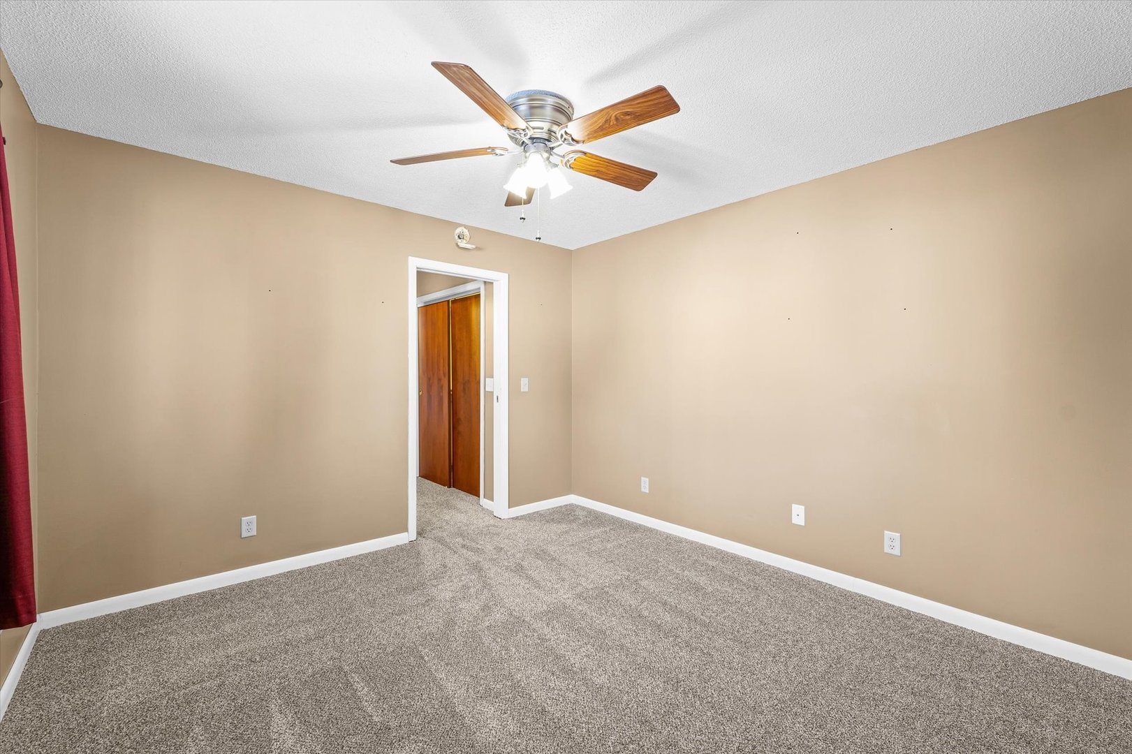 211 North Center Street Melvin, IL 60952 - Photo 20 of 26 a view of an empty room