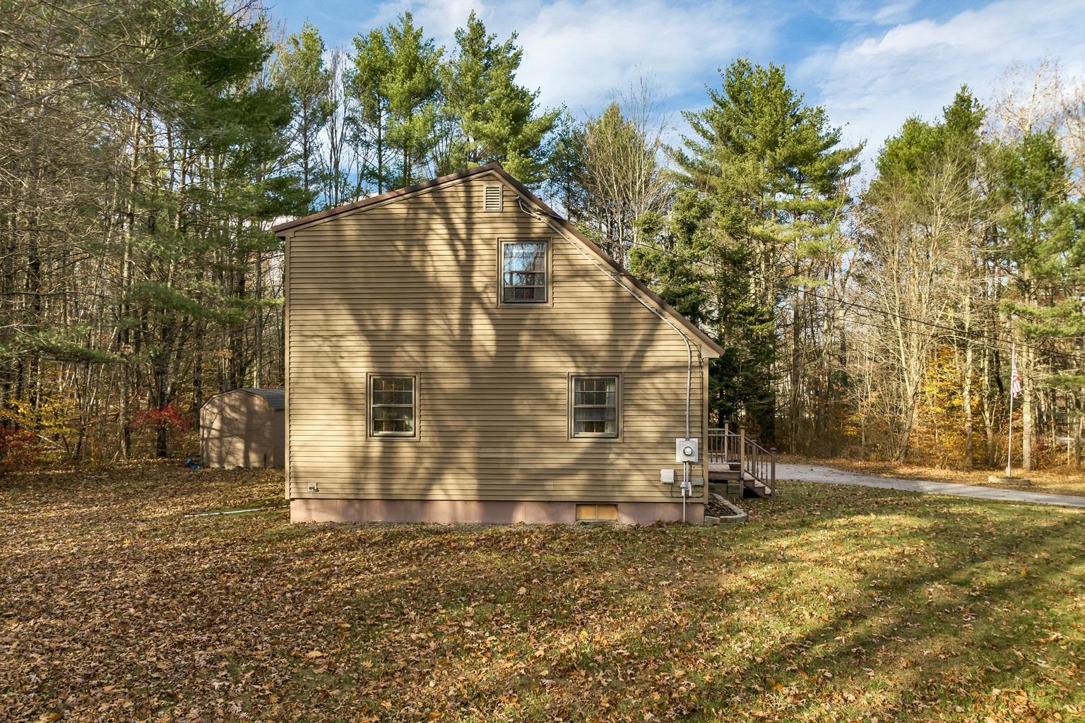 210 New Rye Road Epsom, NH 03234 - Photo 2 of 20