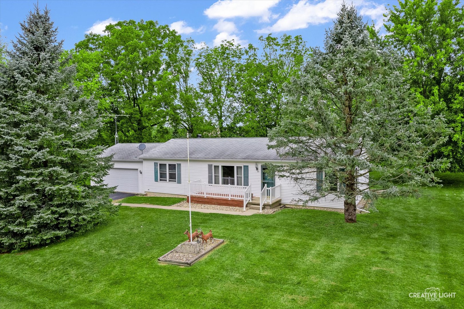 307 Wild Rice Lane Dixon, IL 61021 - Photo 2 of 32 Gallery Image 2