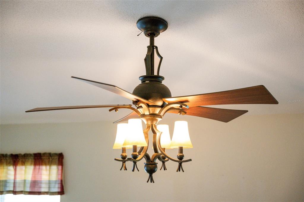 2102 Laredo Avenue Spring Hill, FL 34608 - Photo 12 of 51 Family Room