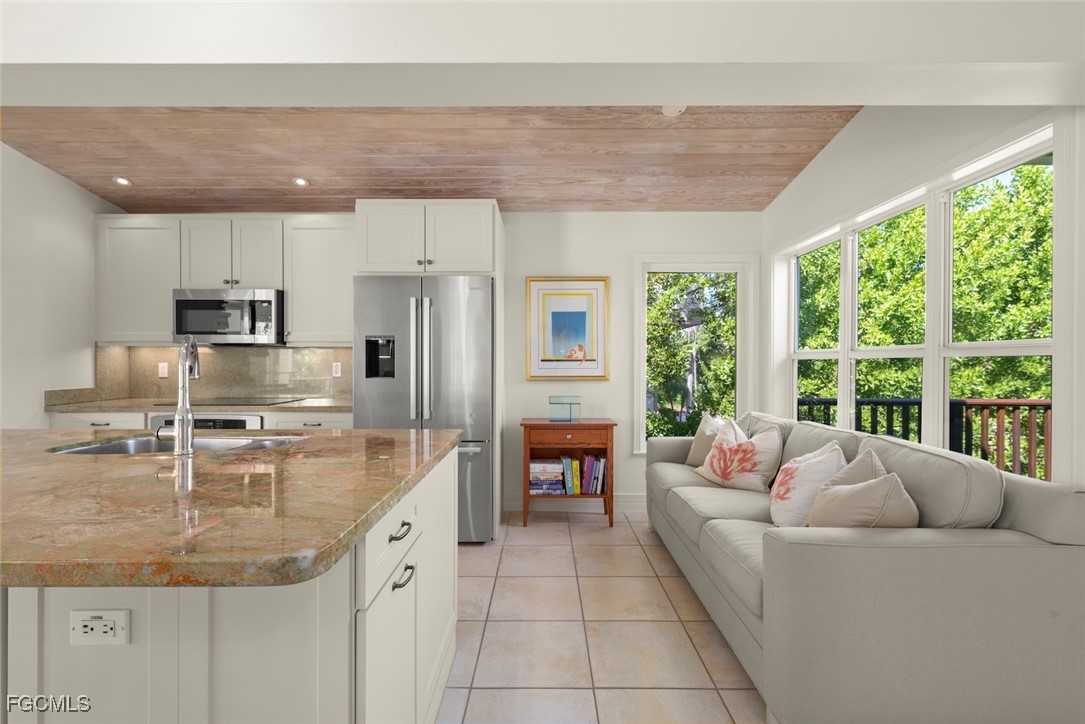 931 Snowberry Lane Sanibel, FL 33957 - Photo 13 of 50