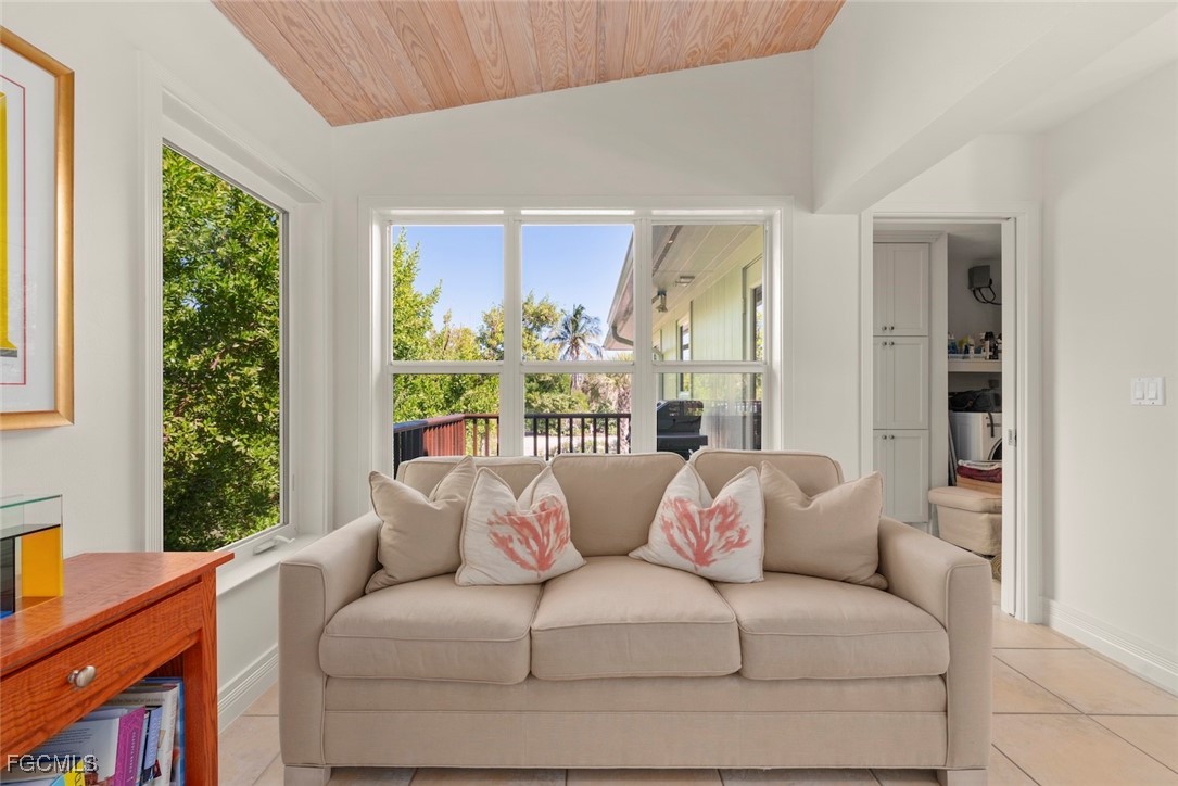 931 Snowberry Lane Sanibel, FL 33957 - Photo 14 of 50