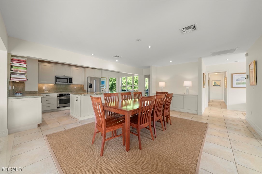 931 Snowberry Lane Sanibel, FL 33957 - Photo 7 of 50