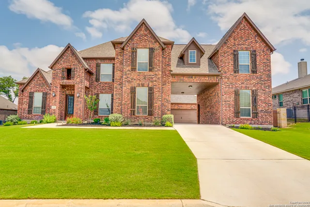 $850,000 | 531 Lilly Bluff, Castroville, TX 78009