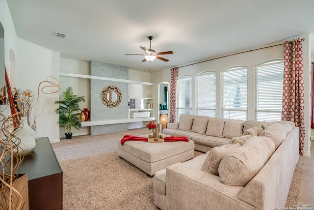 $850,000 | 531 Lilly Bluff, Castroville, TX 78009