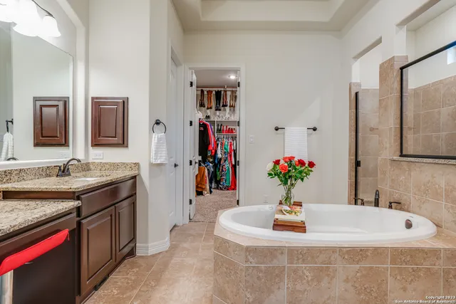 $850,000 | 531 Lilly Bluff, Castroville, TX 78009