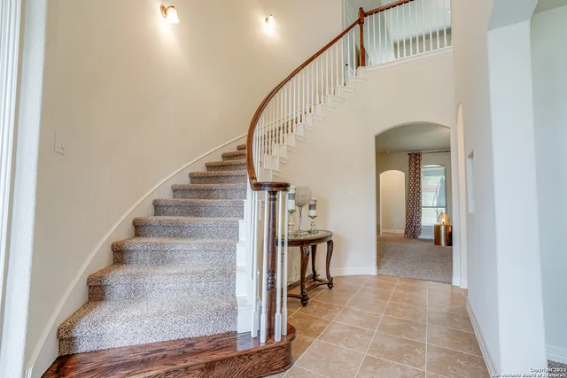 $850,000 | 531 Lilly Bluff, Castroville, TX 78009