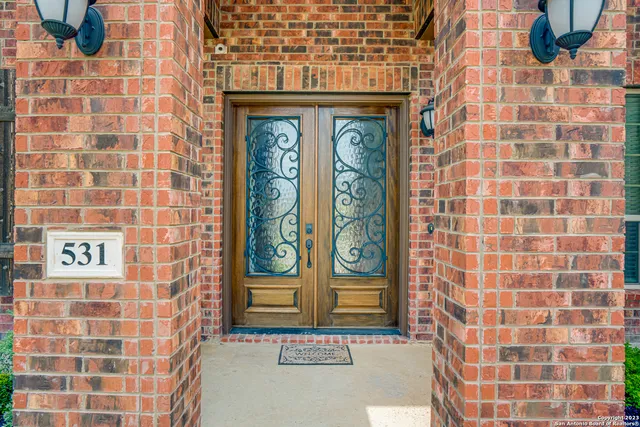 $850,000 | 531 Lilly Bluff, Castroville, TX 78009