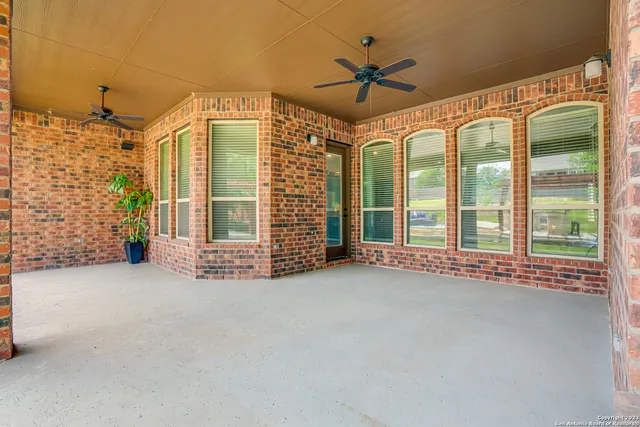 $850,000 | 531 Lilly Bluff, Castroville, TX 78009