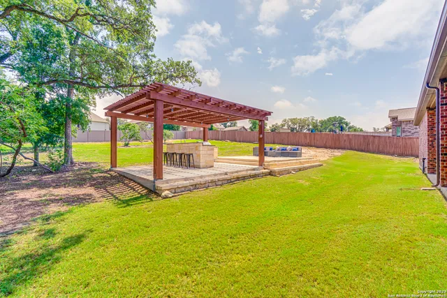 $850,000 | 531 Lilly Bluff, Castroville, TX 78009