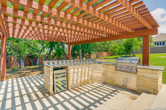 $850,000 | 531 Lilly Bluff, Castroville, TX 78009