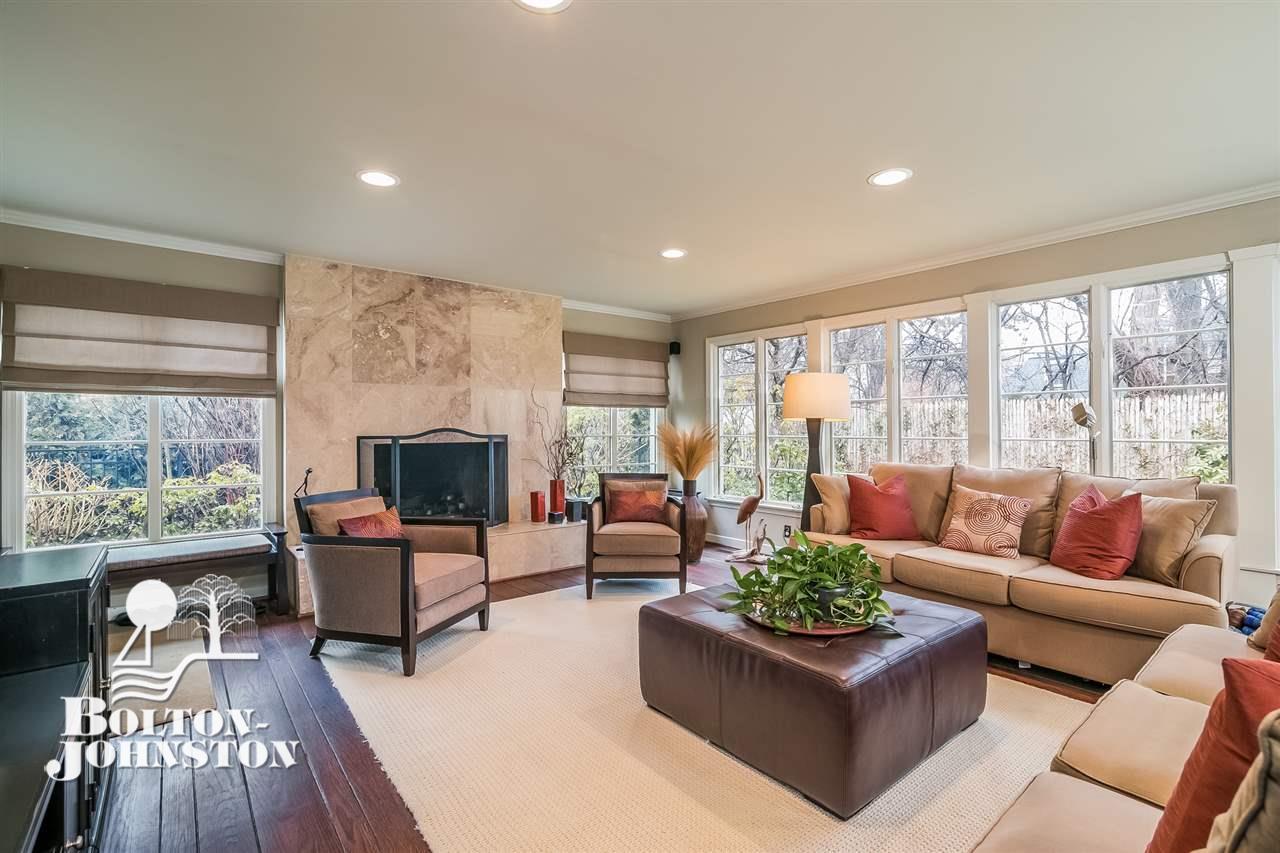 80 Colonial Road Grosse Pointe, MI 48236 - Photo 14 of 44 31344135-13.JPG