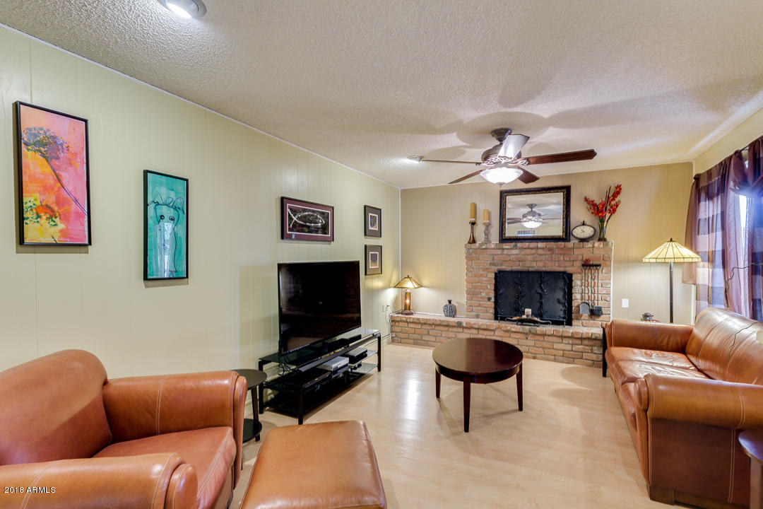 3821 West Hatcher Road Phoenix, AZ 85051 - Photo 3 of 29 06-Hatcher