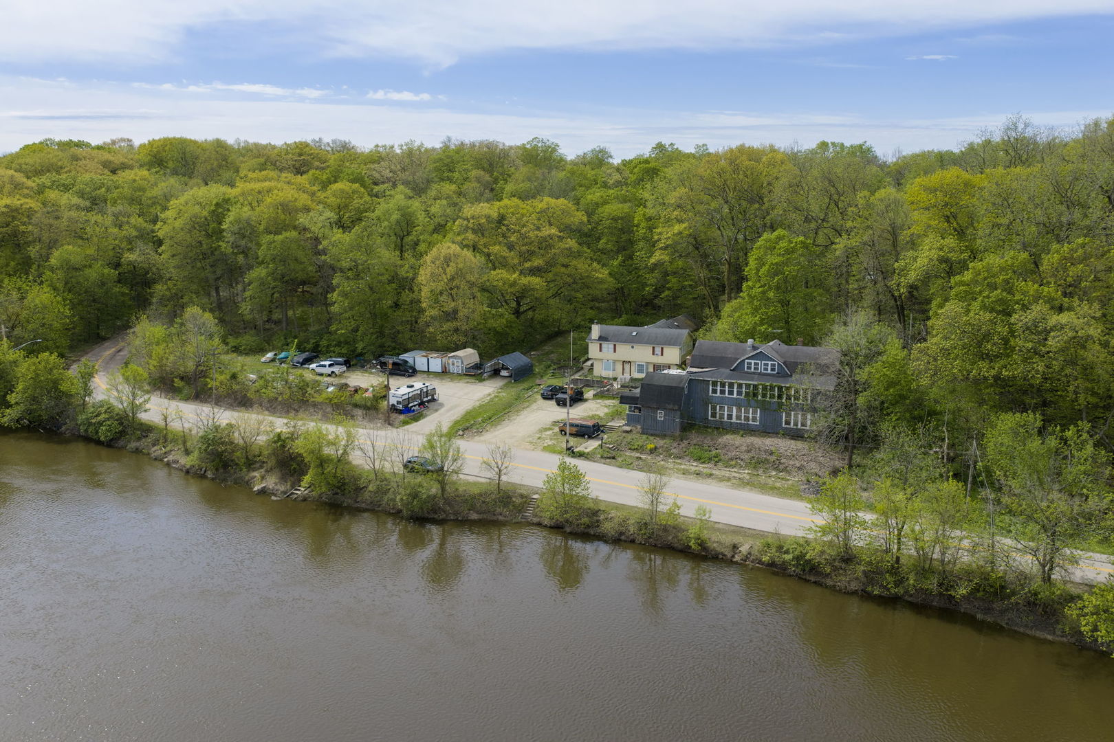35W333 Riverside Drive St. Charles, IL 60174 - Photo 19 of 29