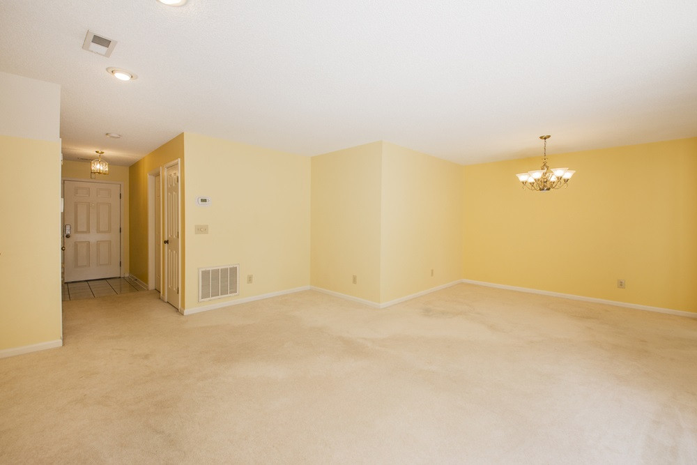 6708 Tattershale Court Raleigh, NC 27613 - Photo 5 of 30 Living Room