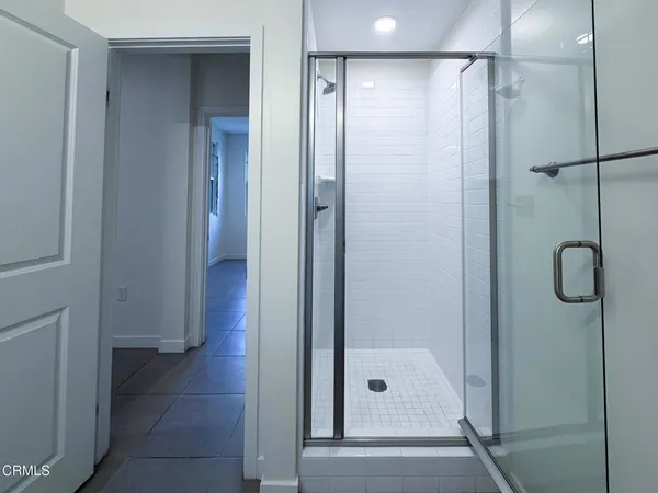 $4,995 | 1568 East Thompson Boulevard, Ventura, CA 93001