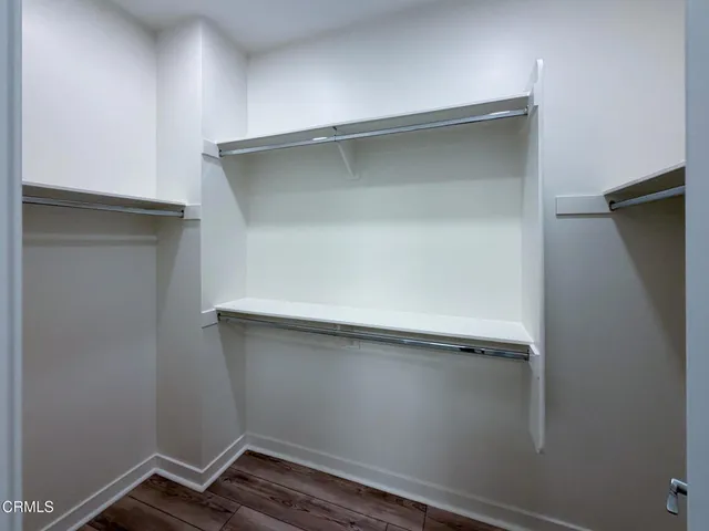 $5,500 | 1568 East Thompson Boulevard, Ventura, CA 93001