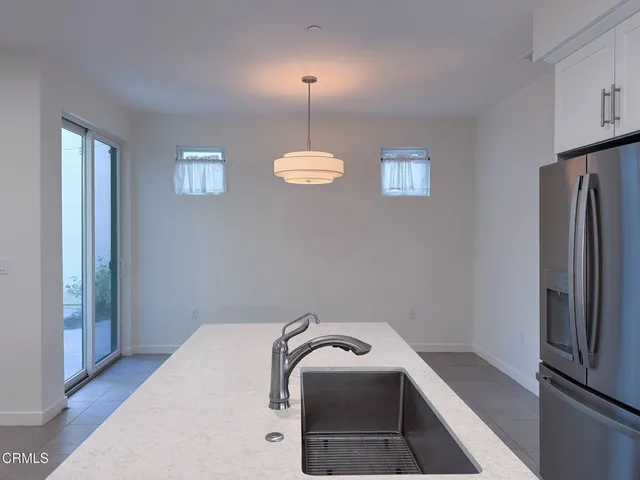 $5,500 | 1568 East Thompson Boulevard, Ventura, CA 93001