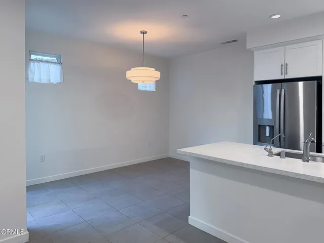 $5,500 | 1568 East Thompson Boulevard, Ventura, CA 93001