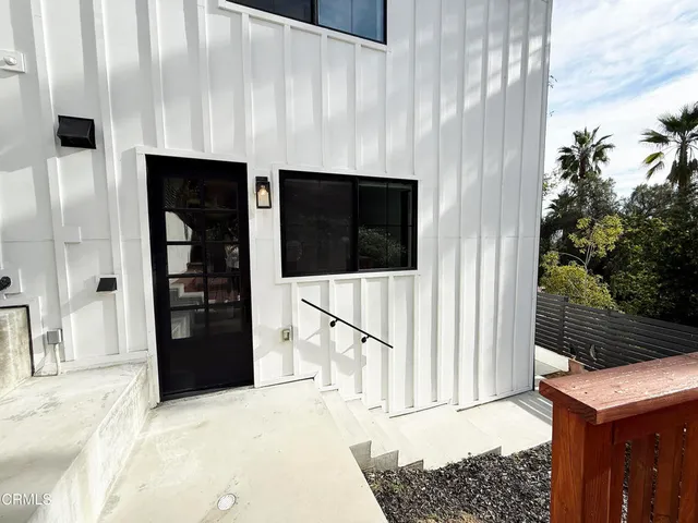 $2,750 | 2412 1/2 Norwalk Avenue, Eagle Rock, CA 90041