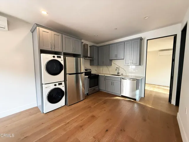 $2,750 | 2412 1/2 Norwalk Avenue, Eagle Rock, CA 90041