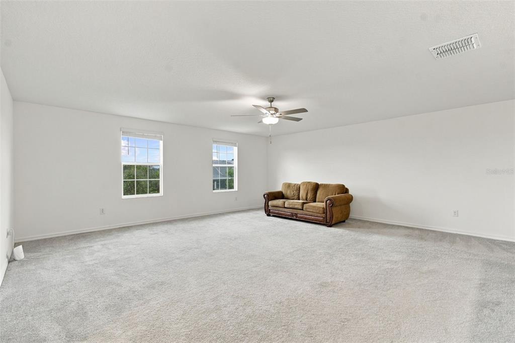 2013 Lanier Road Zephyrhills, FL 33541 - Photo 16 of 21 Gallery Image 16