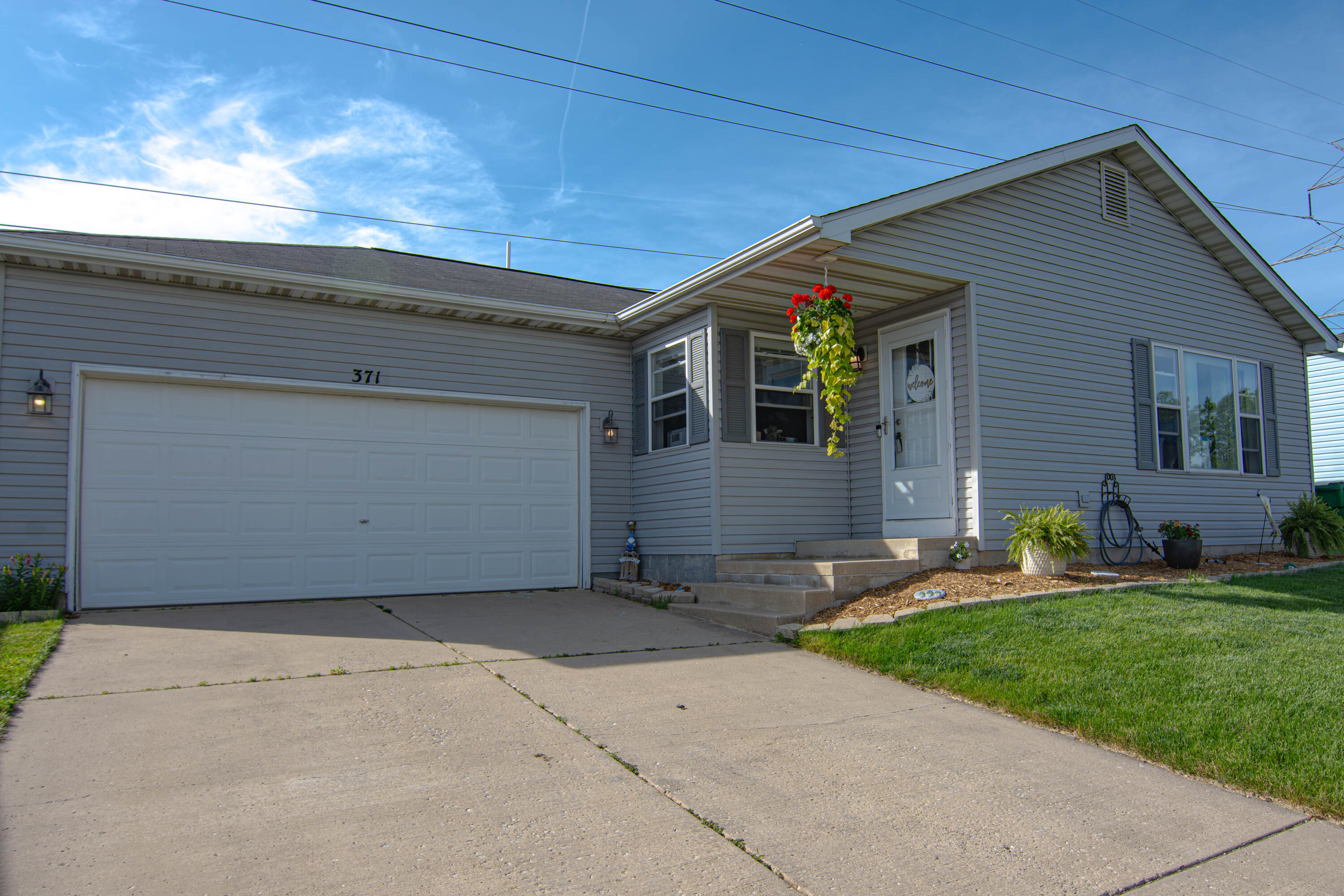 371 Rainier Road Valparaiso, IN 46385 - Photo 1 of 14 3000x2000