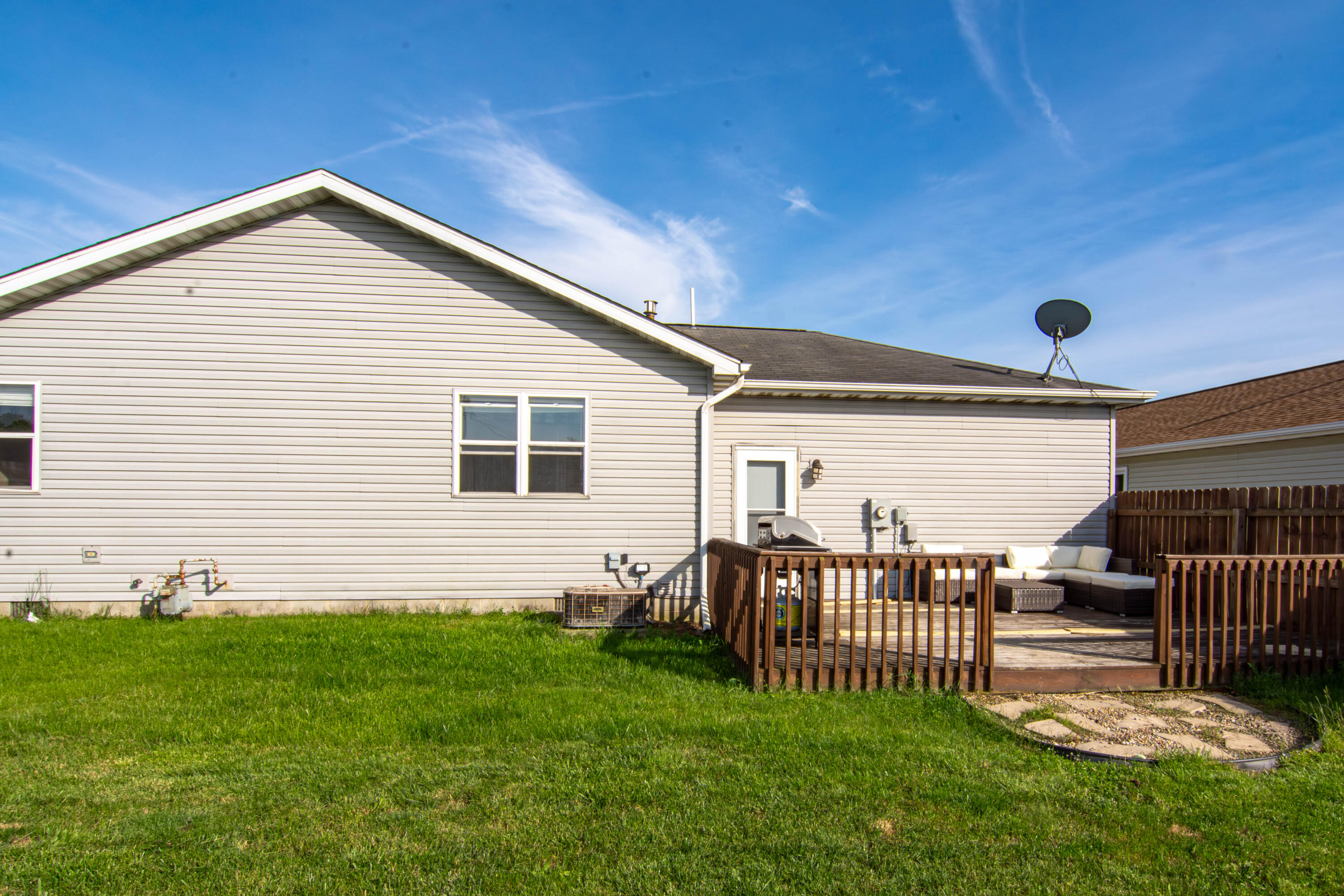 371 Rainier Road Valparaiso, IN 46385 - Photo 12 of 14 3000x2000