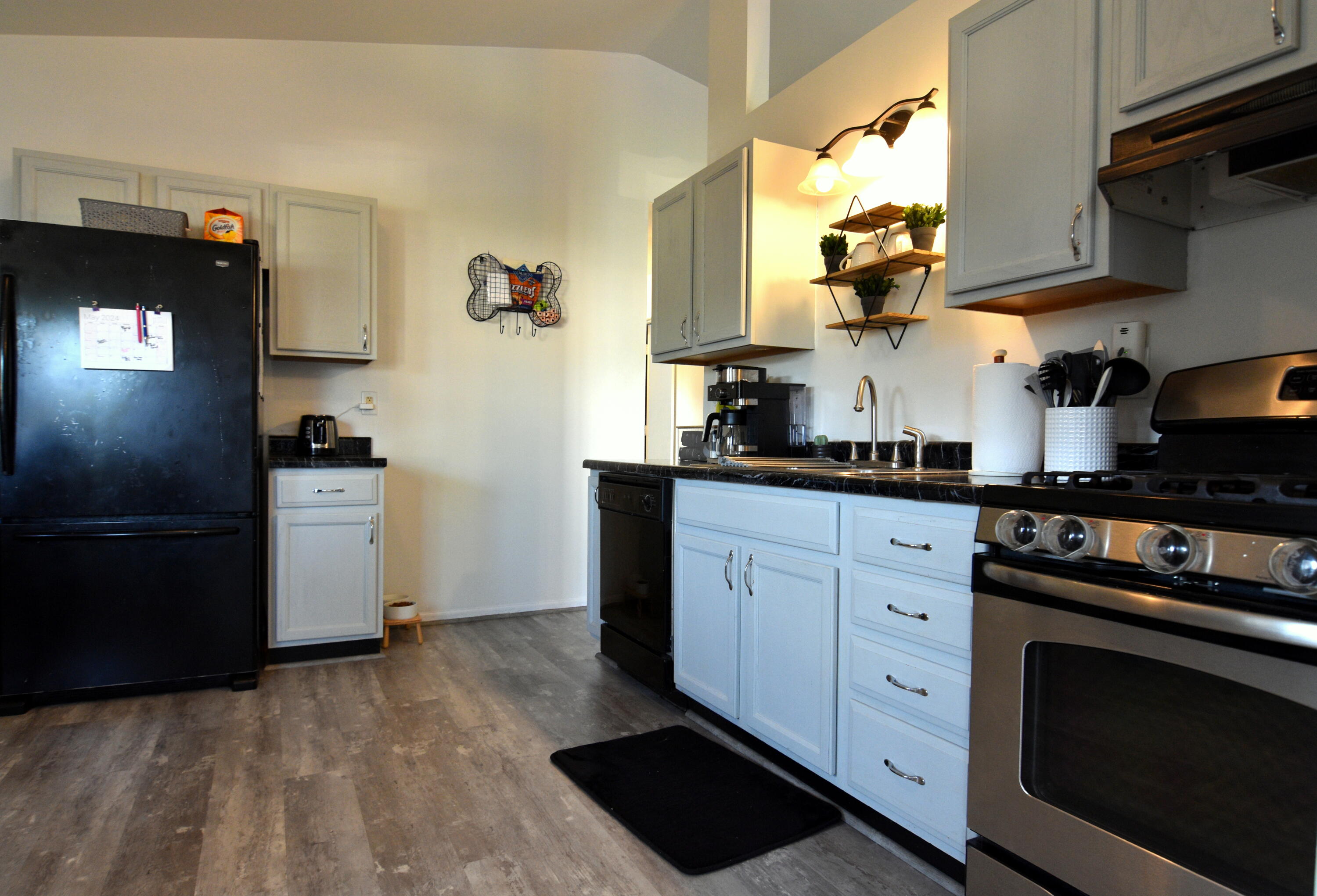 371 Rainier Road Valparaiso, IN 46385 - Photo 3 of 14 3000x2042