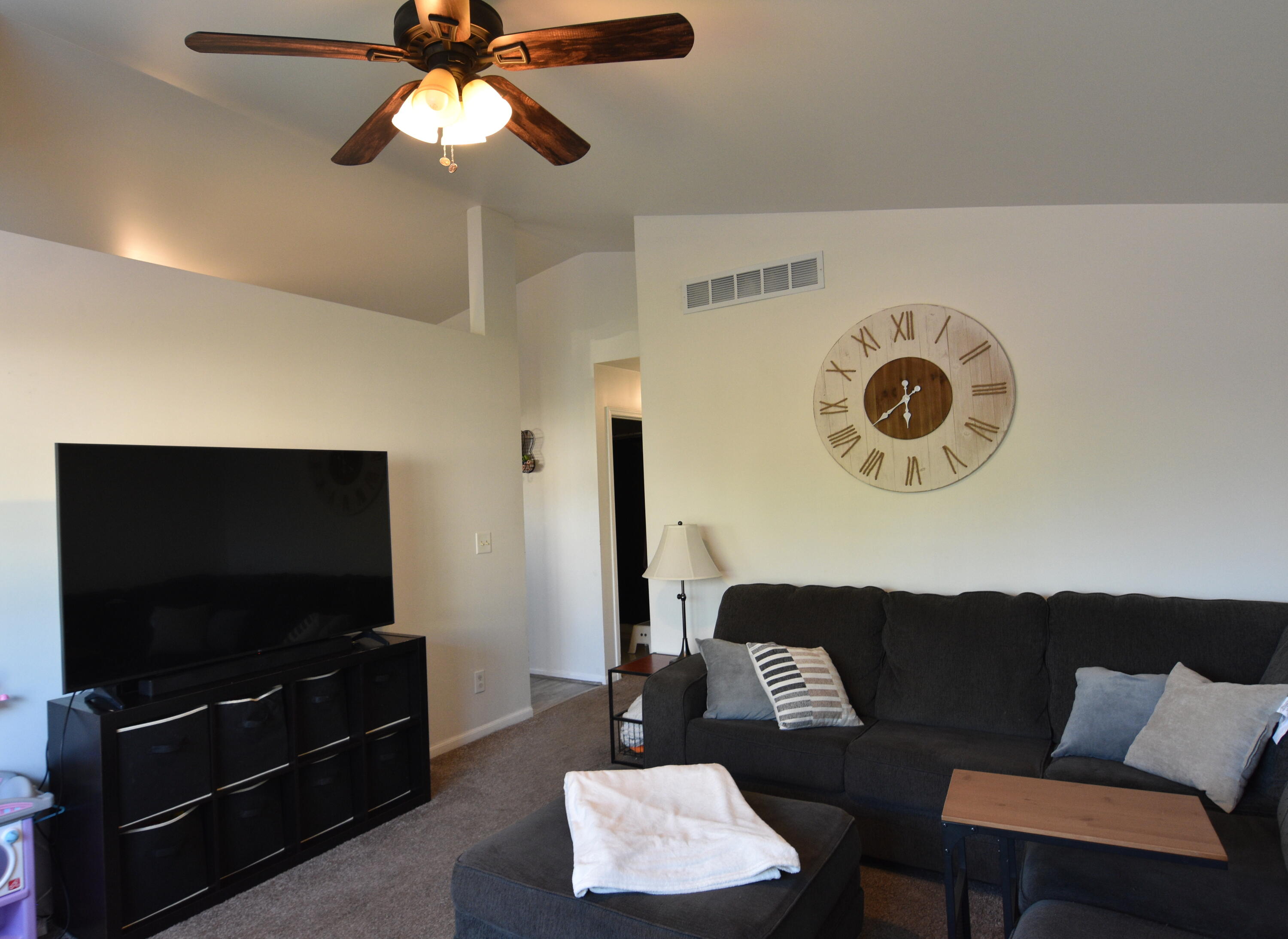 371 Rainier Road Valparaiso, IN 46385 - Photo 5 of 14 3000x2188