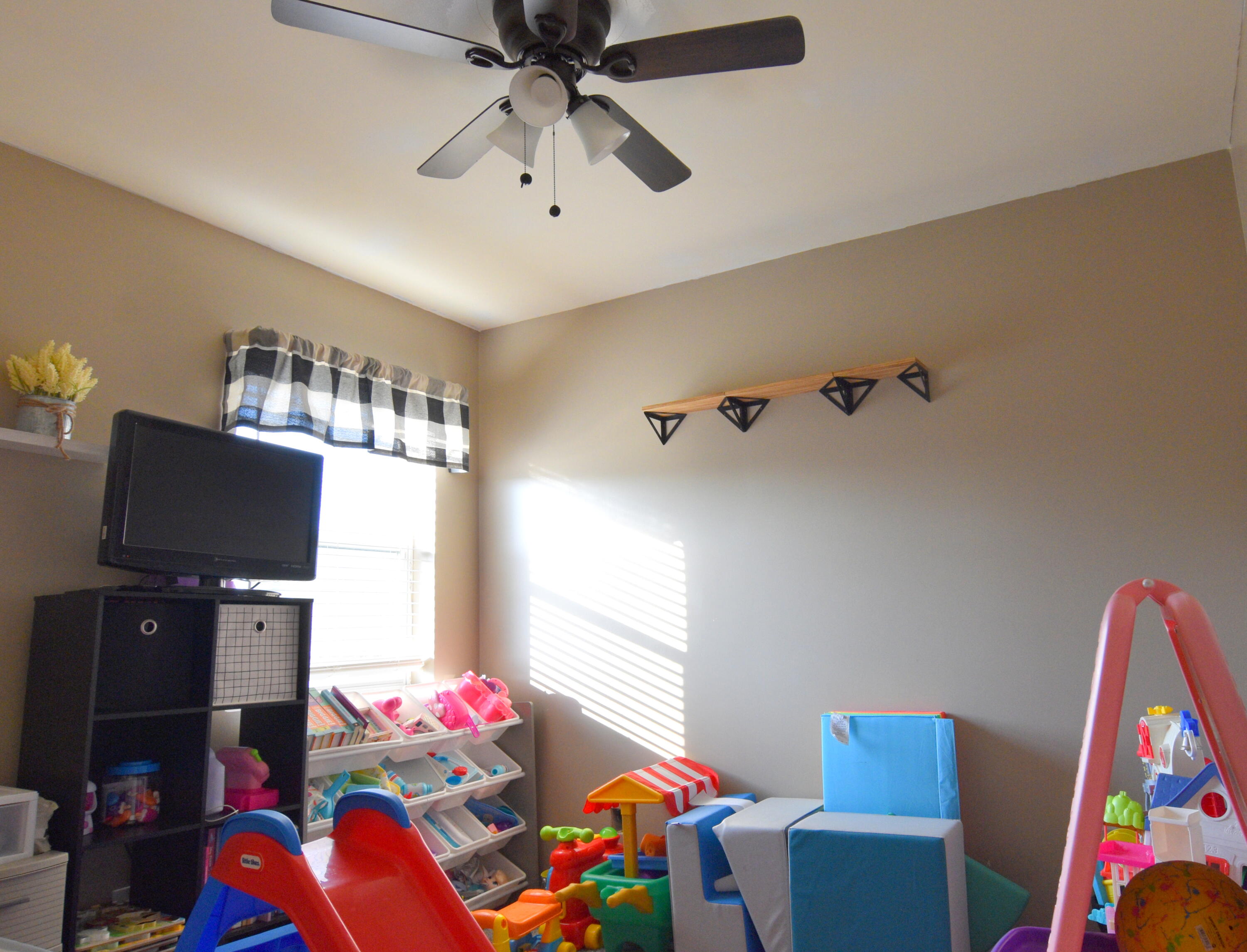 371 Rainier Road Valparaiso, IN 46385 - Photo 10 of 14 3000x2291