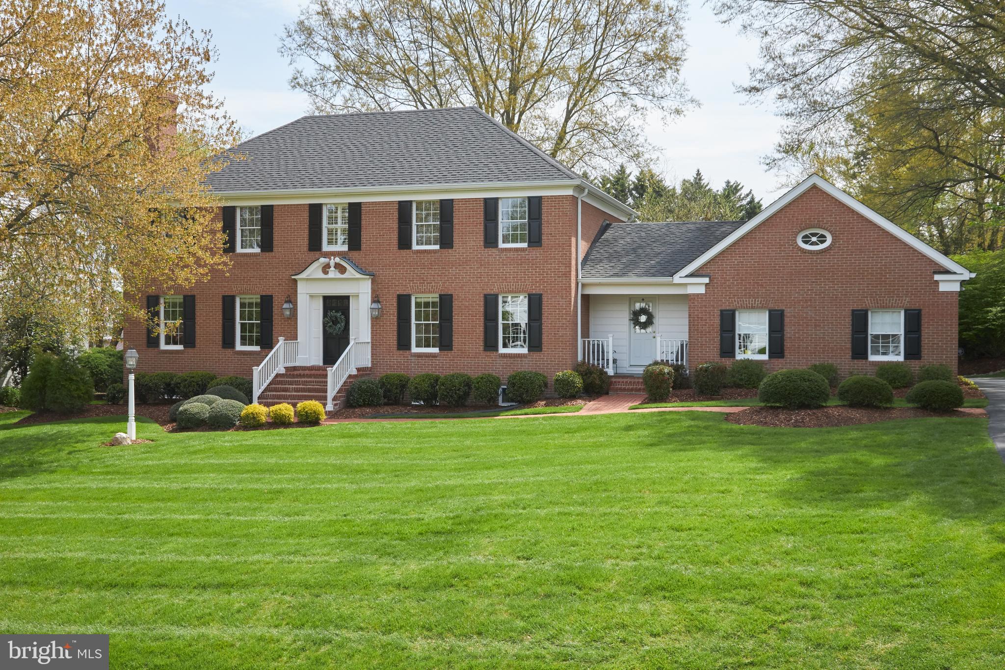 9805 Kendale Road Potomac, MD 20854 - Photo 1 of 44 Gallery Image 1