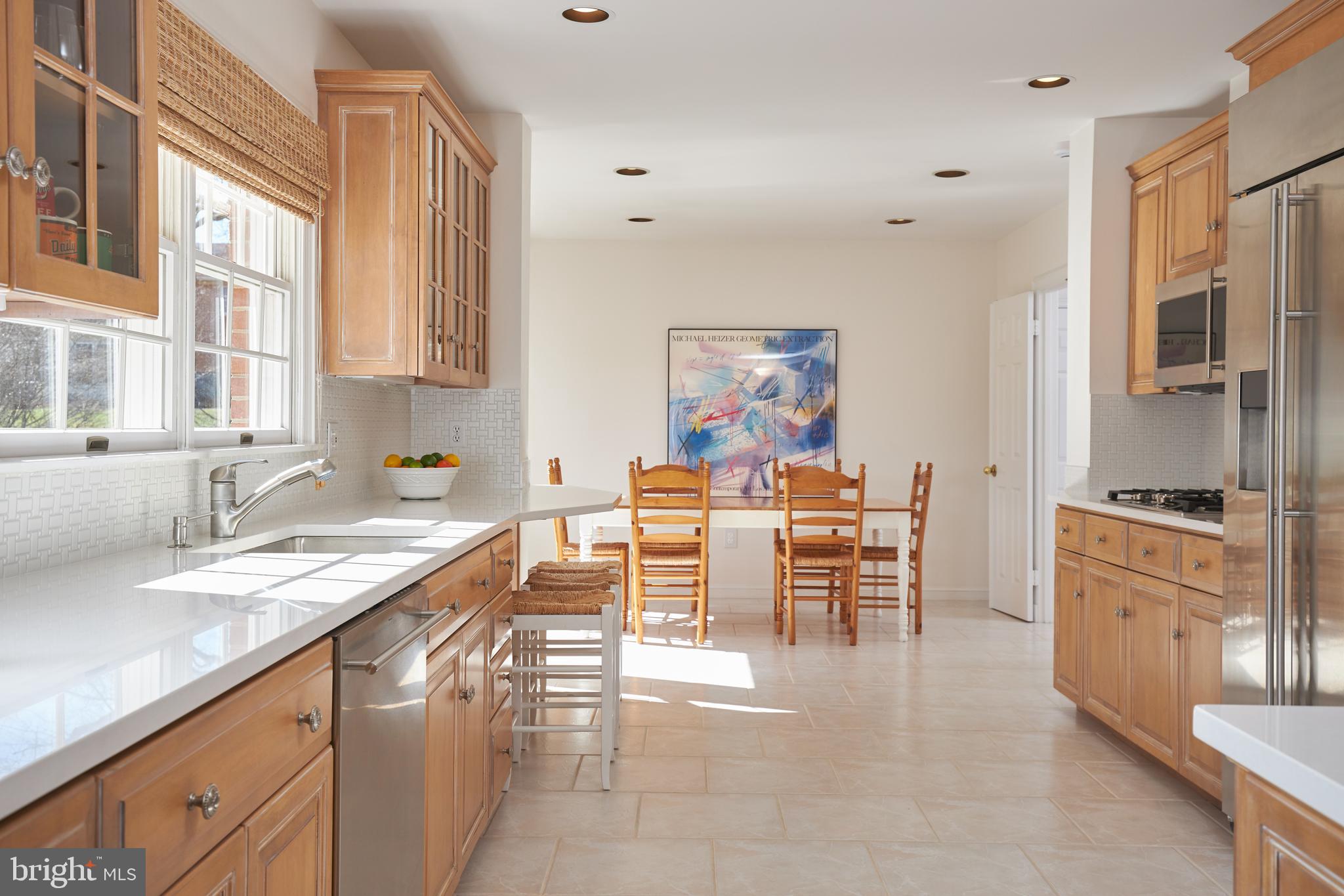 9805 Kendale Road Potomac, MD 20854 - Photo 13 of 44 Gallery Image 13