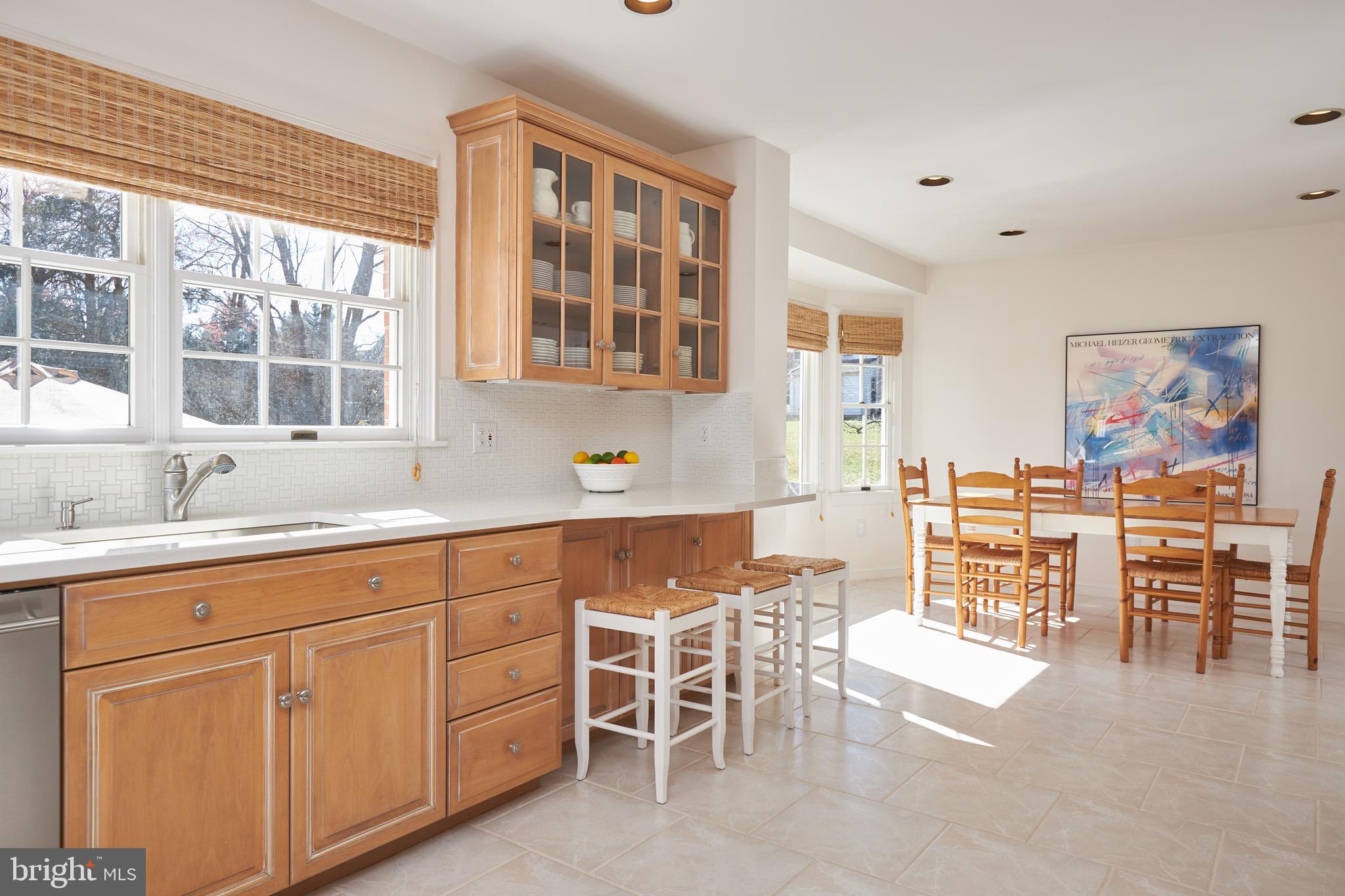 9805 Kendale Road Potomac, MD 20854 - Photo 14 of 44 Gallery Image 14