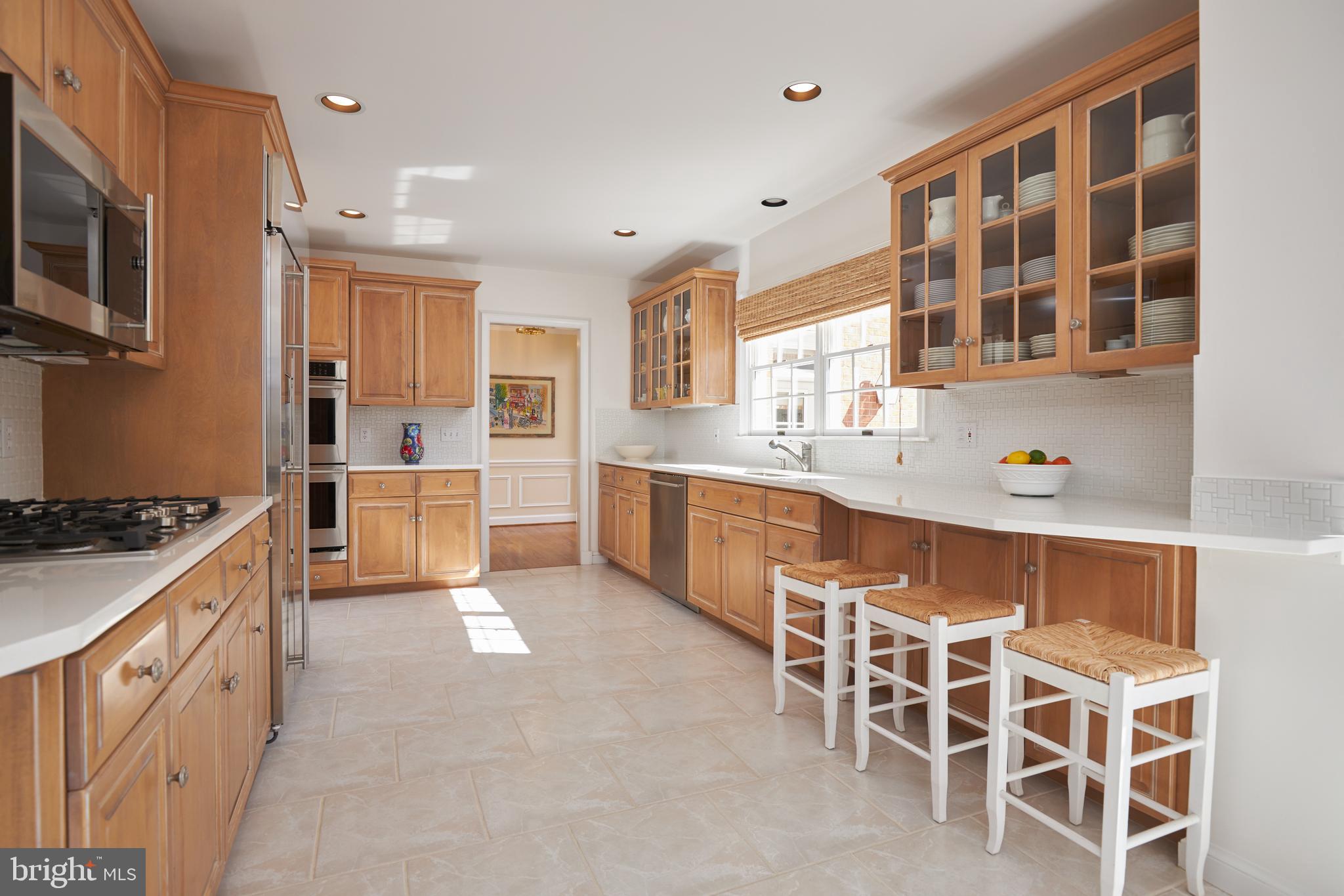9805 Kendale Road Potomac, MD 20854 - Photo 18 of 44 Gallery Image 18