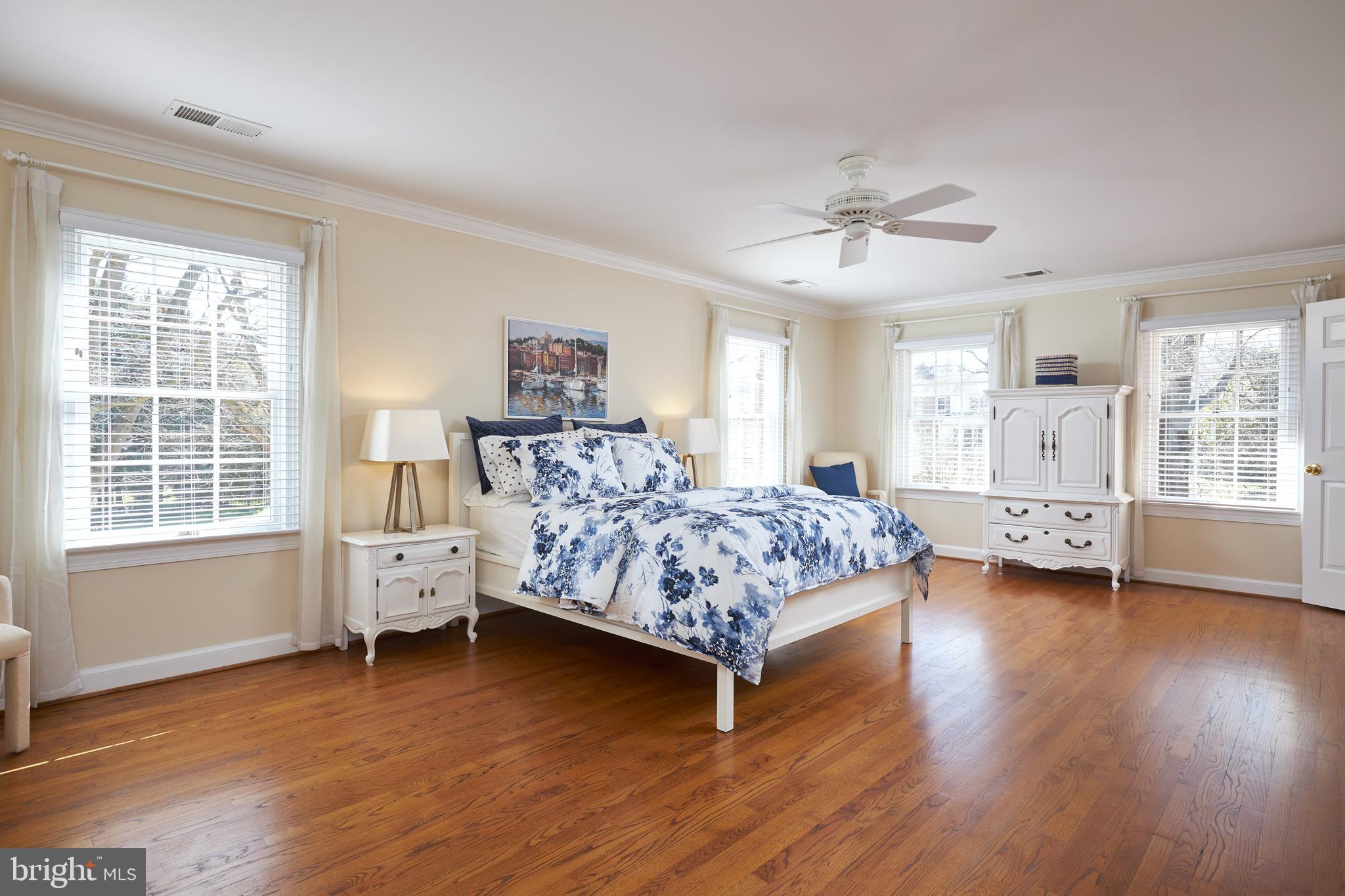 9805 Kendale Road Potomac, MD 20854 - Photo 23 of 44 Gallery Image 23