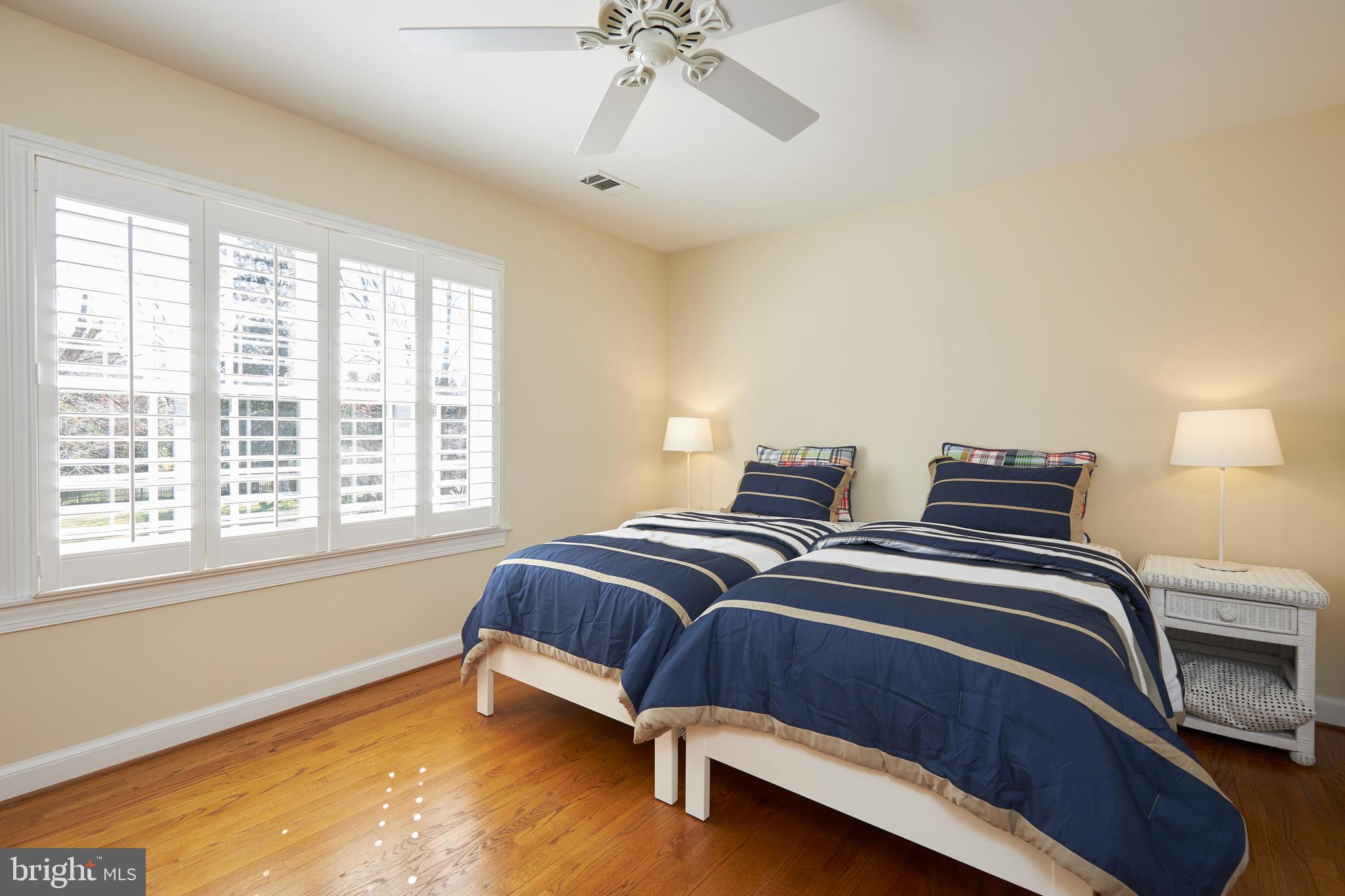 9805 Kendale Road Potomac, MD 20854 - Photo 26 of 44 Gallery Image 26