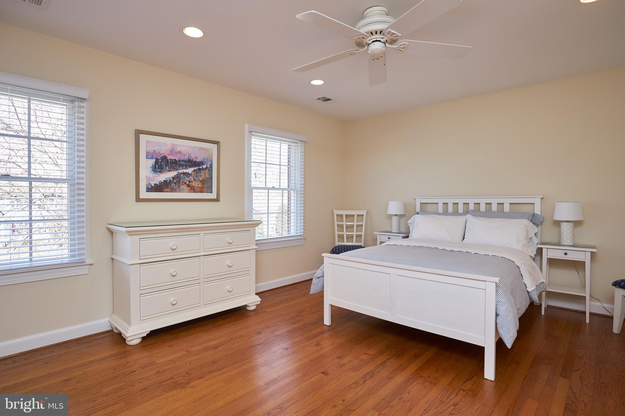9805 Kendale Road Potomac, MD 20854 - Photo 28 of 44 Gallery Image 28