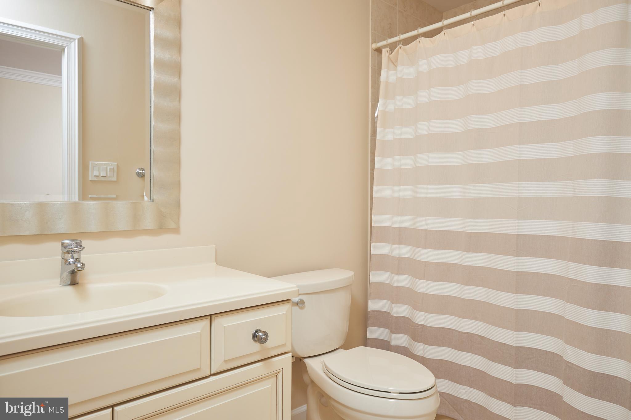 9805 Kendale Road Potomac, MD 20854 - Photo 30 of 44 Gallery Image 30
