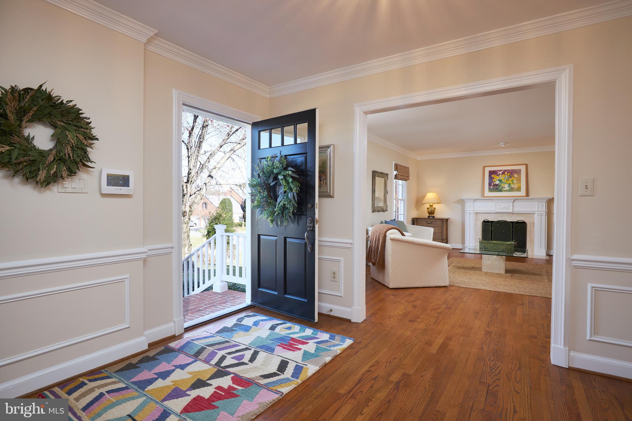 9805 Kendale Road Potomac, MD 20854 - Photo 4 of 44 Gallery Image 4