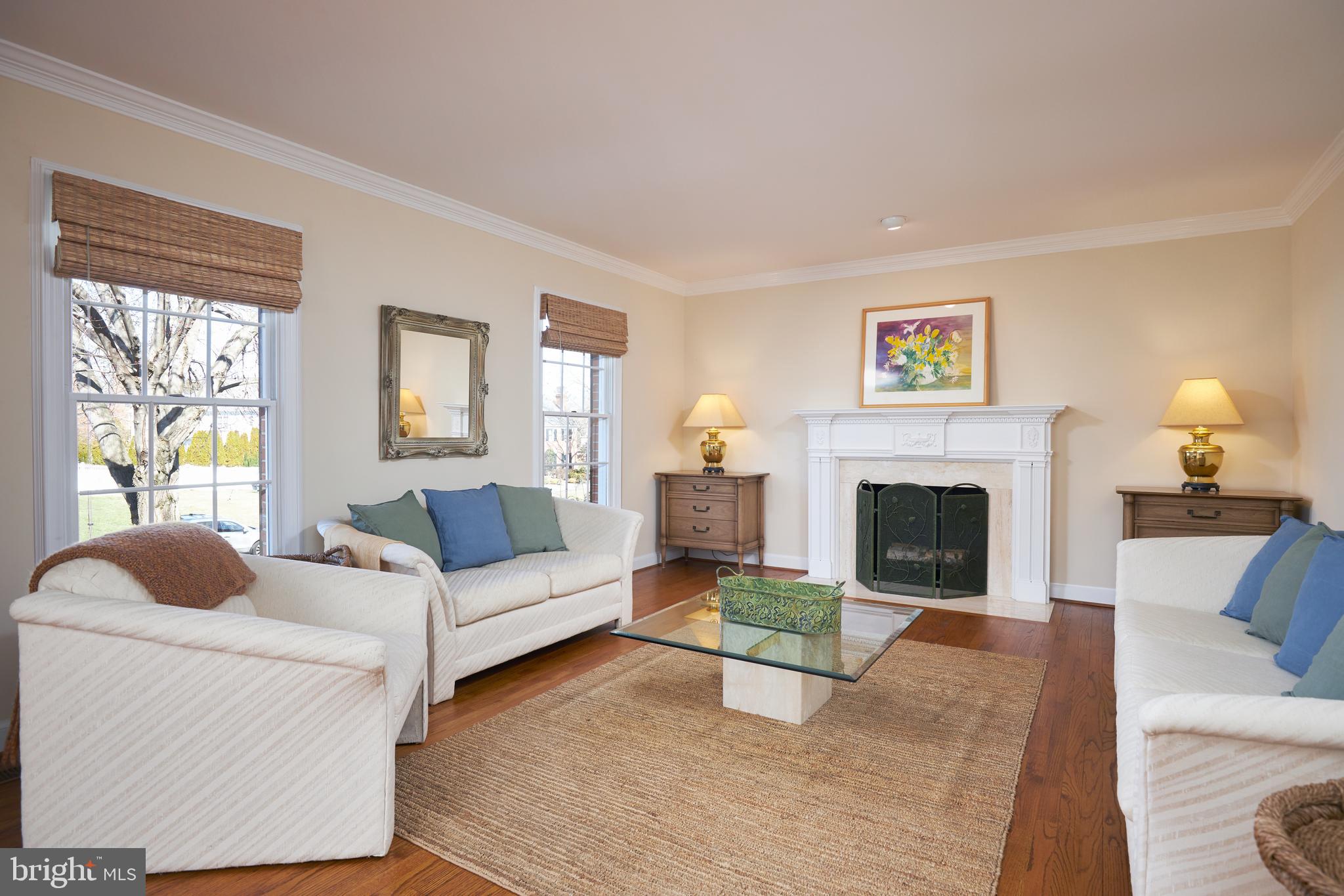 9805 Kendale Road Potomac, MD 20854 - Photo 5 of 44 Gallery Image 5