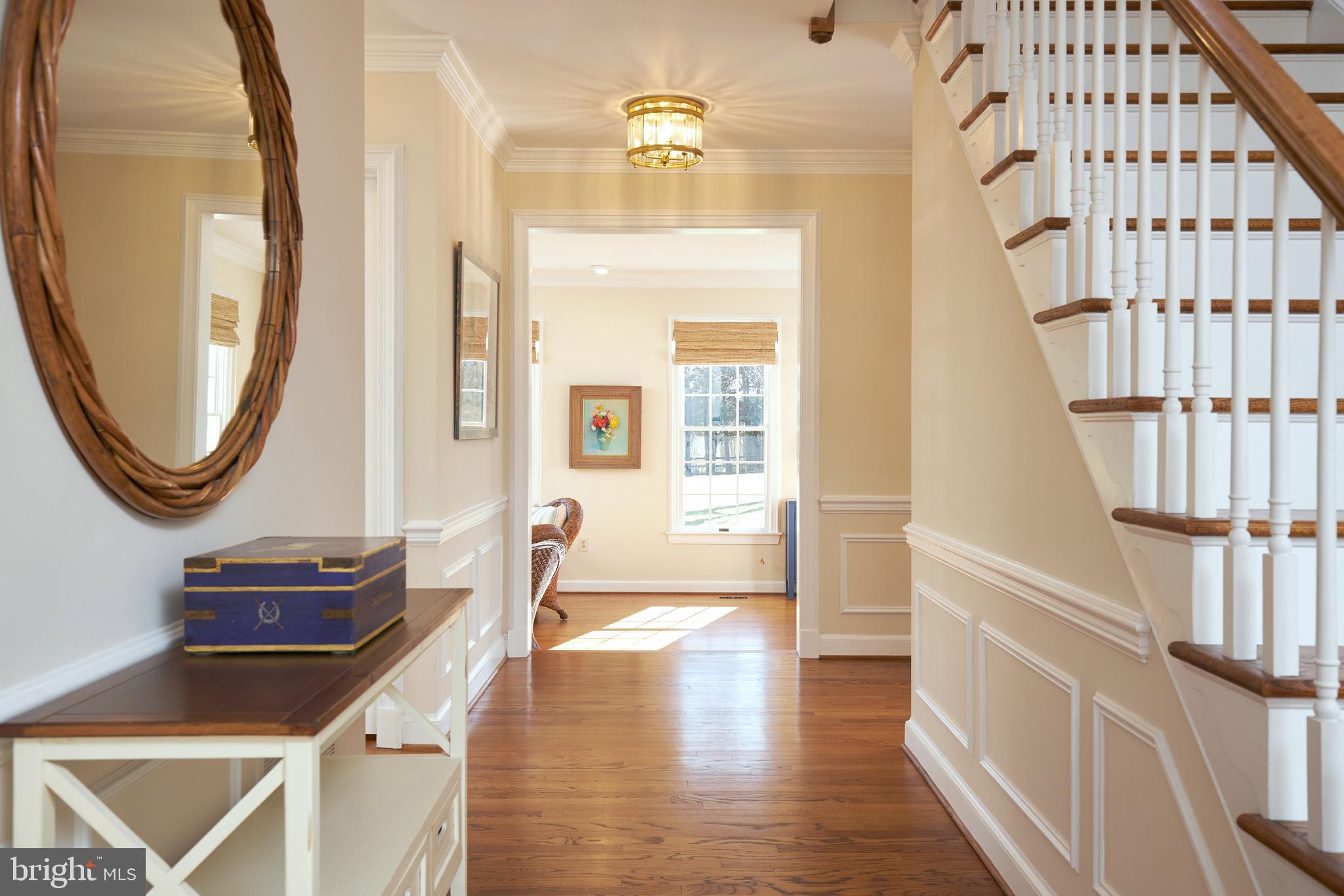 9805 Kendale Road Potomac, MD 20854 - Photo 10 of 44 Gallery Image 10