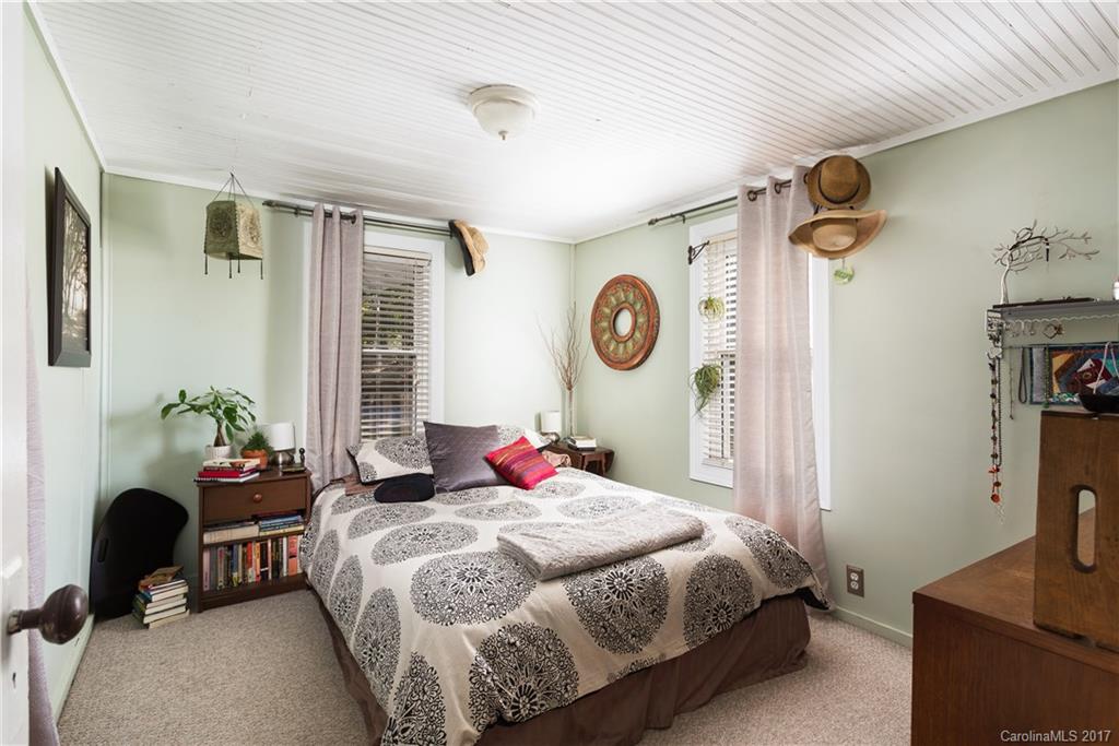 10 Gudger Road Candler, NC 28715 - Photo 15 of 21 Gallery Image 15