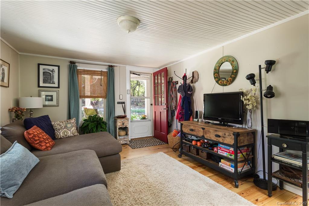 10 Gudger Road Candler, NC 28715 - Photo 8 of 21 Gallery Image 8