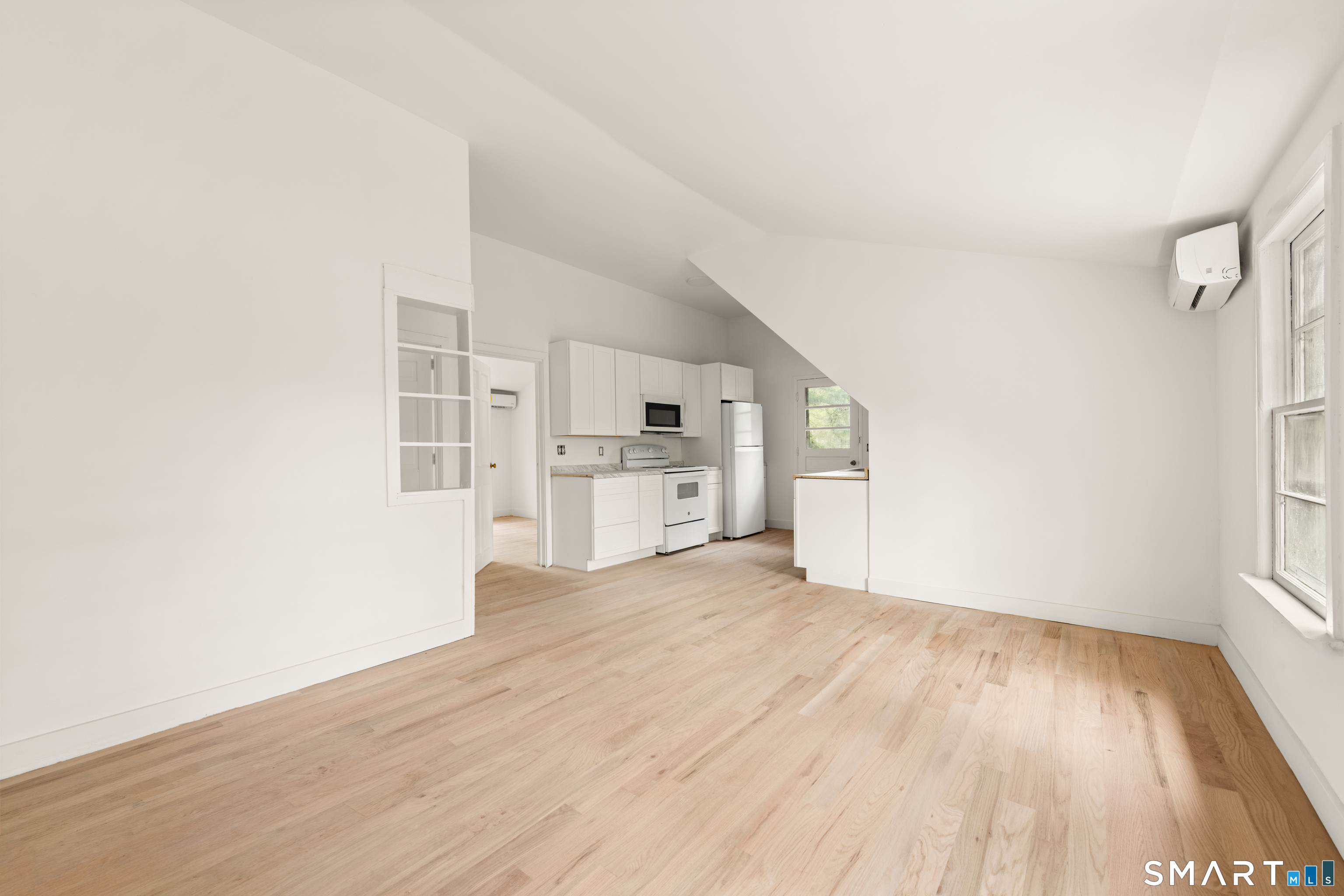 1335 Wolf Hill Road Cheshire, CT 06410 - Photo 9 of 17