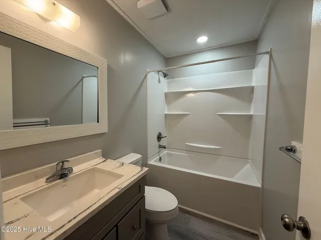 $1,395 | 305 Cedar Creek Drive, Jacksonville, NC 28540