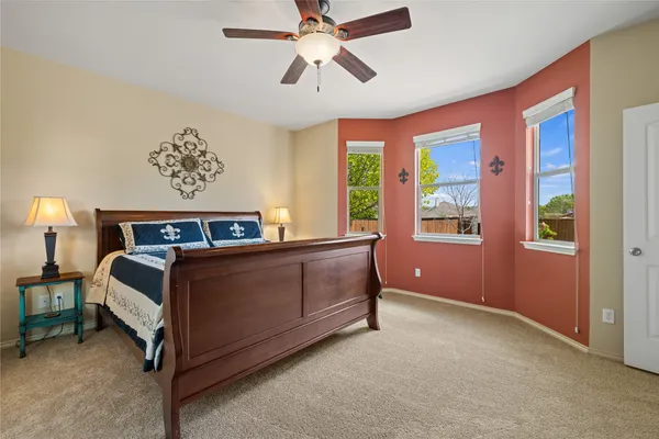 $2,250 | 304 Quarry Lane, Liberty Hill, TX 78642